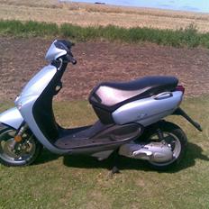 Yamaha Neos "Martha" :D