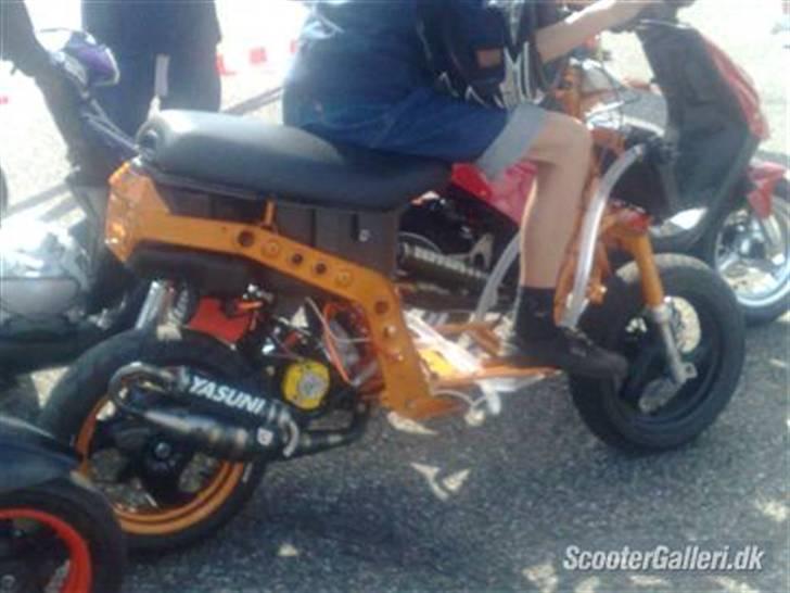 Piaggio Typhoon - sælges i dele - KØØØØ til DHS :)!! billede 2