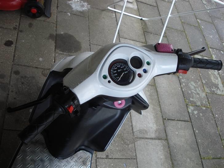 Yamaha jog r //Solgt// :S billede 4