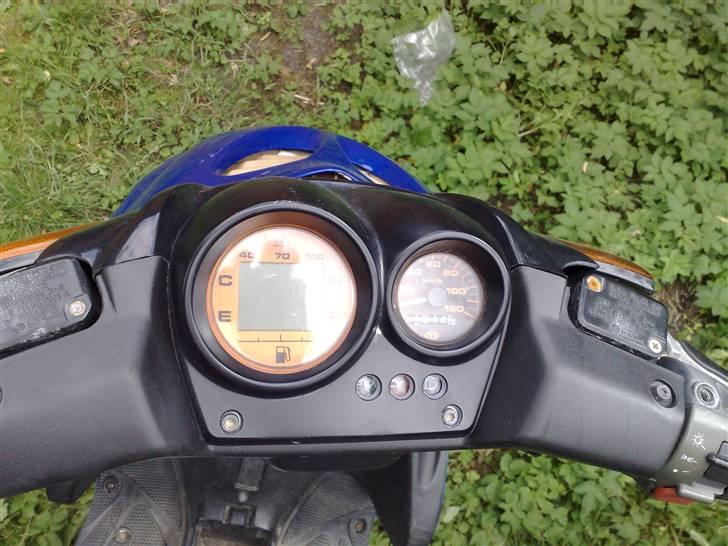Yamaha AEROX solgt 4500 billede 4