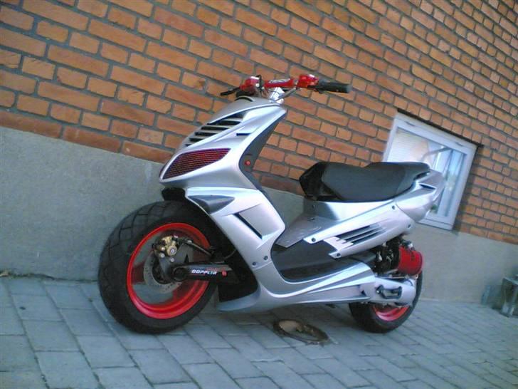 Peugeot speedfight billede 1