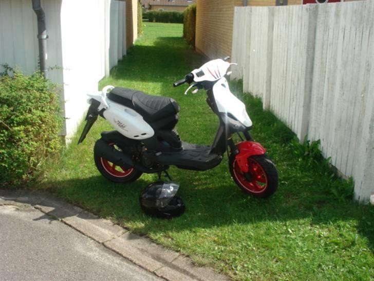 PGO PMX No Fear - Sikke den skinder :D billede 10