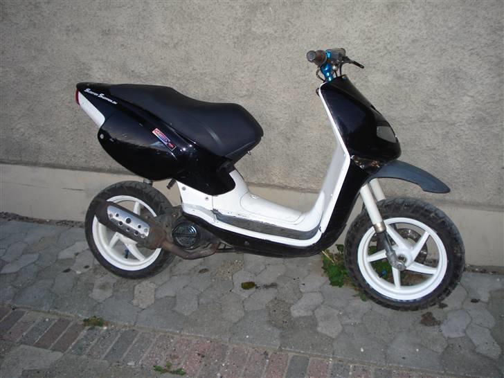 Aprilia rally acbyttet billede 2