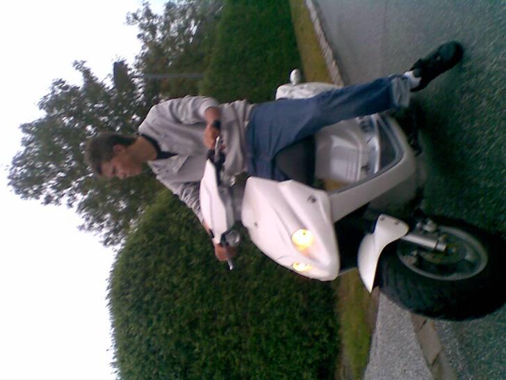 PGO hot 50 ØDELAGT:( KØRT NED billede 2