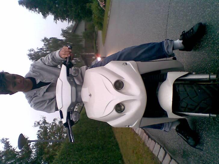 PGO hot 50 ØDELAGT:( KØRT NED billede 3