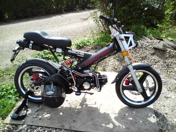 Sachs madass billede 1