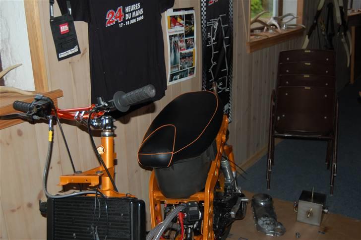 Piaggio Typhoon - sælges i dele - det ny ombetrunke sæde :)! billede 6