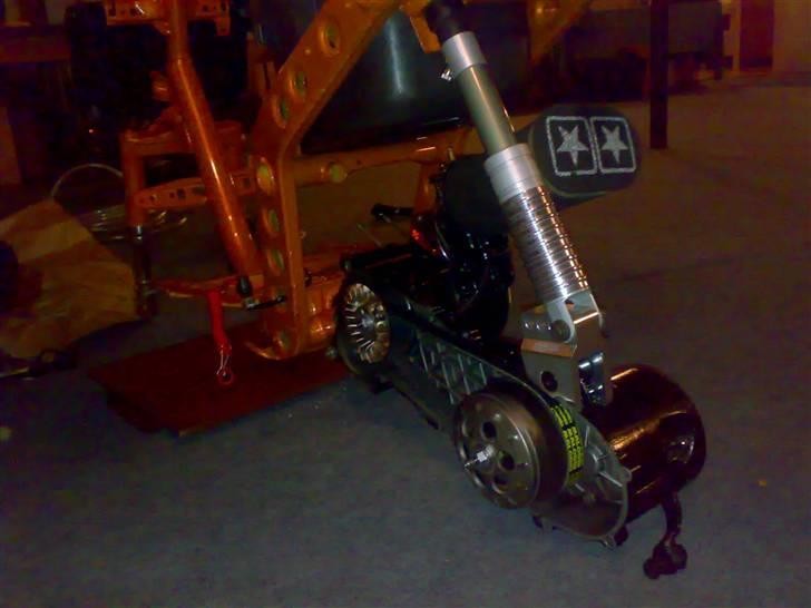 Piaggio Typhoon - sælges i dele - igang med samling billede 8