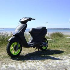 Derbi Atlantis Bullet -SOLGT-