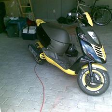 Aprilia sonic 