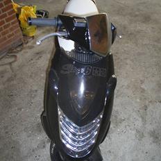 Aprilia Sonic (Solgt)