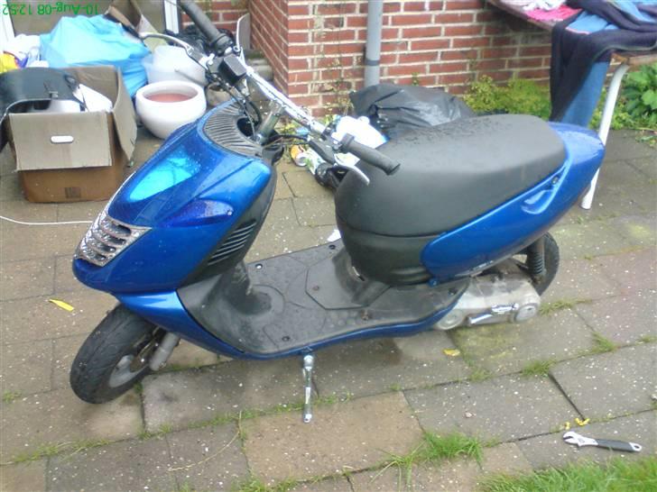 Aprilia Sonic proje... *SOLGT* - her stod den som jeg købte den. billede 1