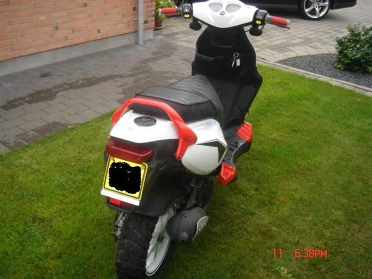 PGO Pmx Sport TOTALSKADET billede 13