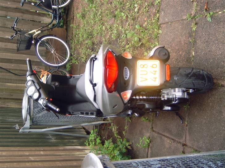 Peugeot Speedfight2 (total skade) billede 3