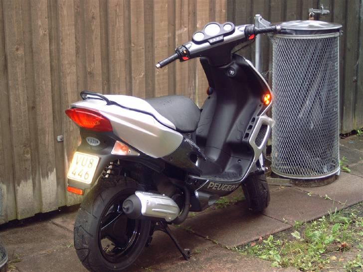 Peugeot Speedfight2 (total skade) billede 4