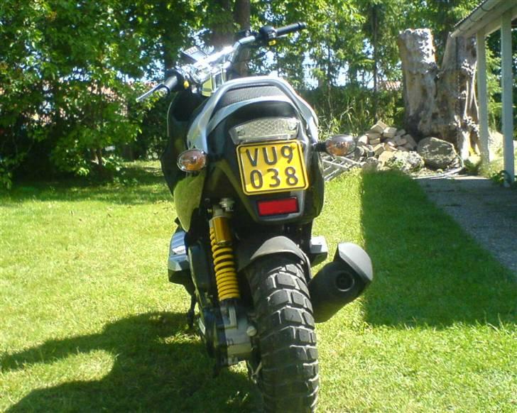 PGO PMX naked billede 5