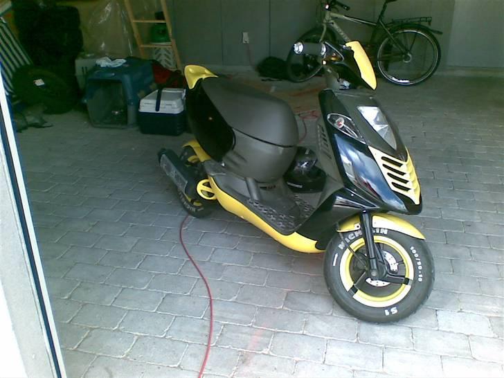 Aprilia sonic  billede 2