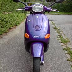 Piaggio Vespa ET2