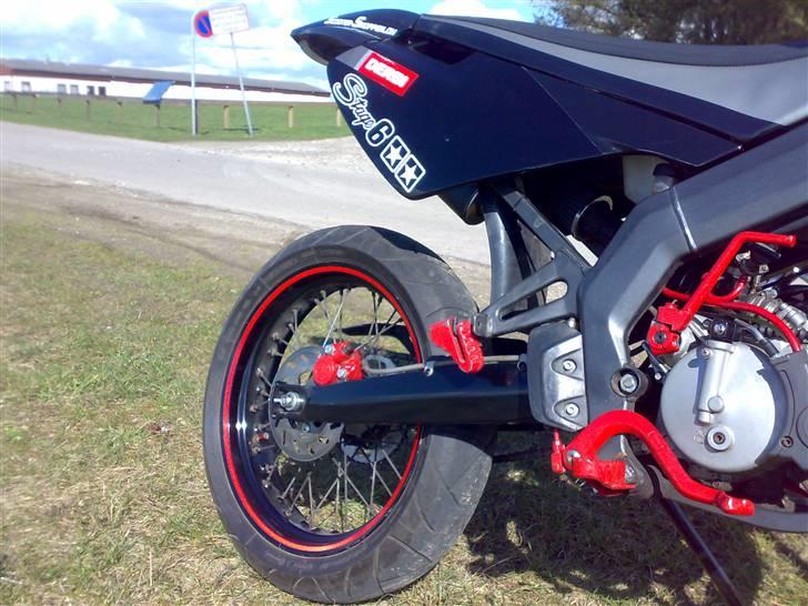 Derbi Senda SM X-treme (Solgt) - baghjulet :) billede 7