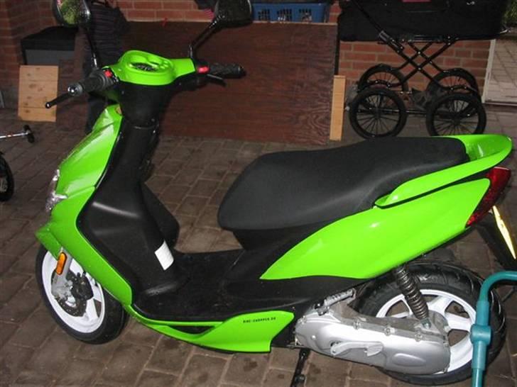 Yamaha jog r billede 3