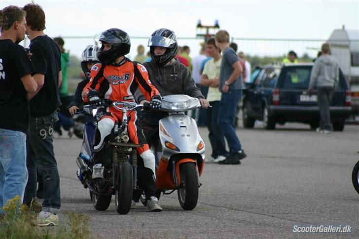 PGO Hot solgt billede 9