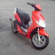 Yamaha Jog r - xenon (solgt)