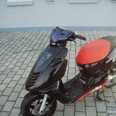 Aprilia Sonic byttet til street