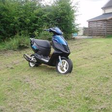 Aprilia Sonic Evo byt m/dirtbike