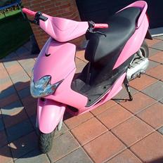 Yamaha jog r - Lyserød <3
