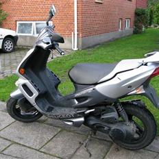Peugeot Speedfight 2
