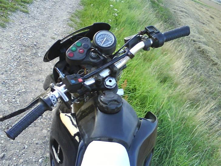 Suzuki RMX~Black widdow (Byttet) billede 5