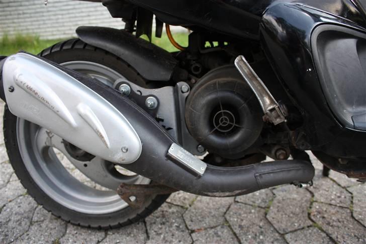 Piaggio NRG mc3 - /Solgt - Samme som billede 6. Udstødningen fik også lidt ridser billede 8