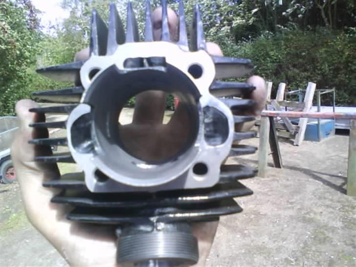 Yamaha FS-1 - 45mm cylinder højglans polerede skylkanaler. + de er boret en smule op :D billede 20