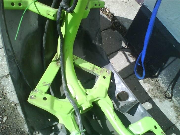 Yamaha jog byttet til-bws jogR - som i kan se er stellet for stærket lidt  billede 11