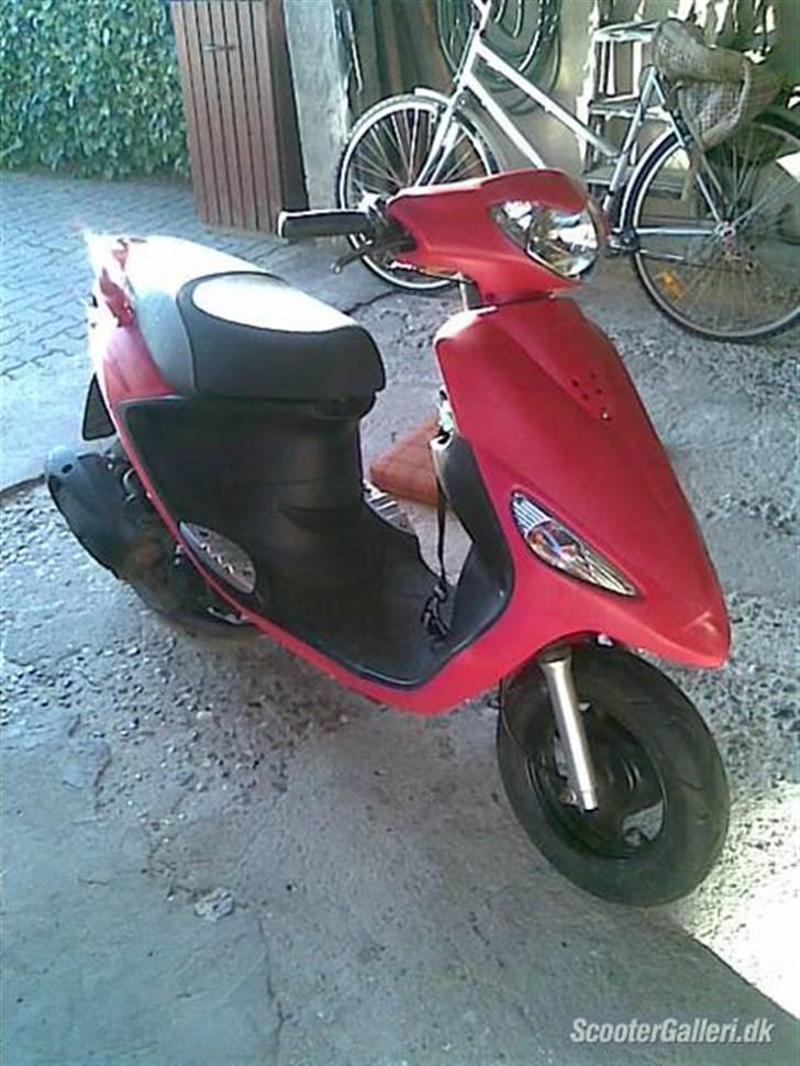 PGO Galxy solgt /; billede 1