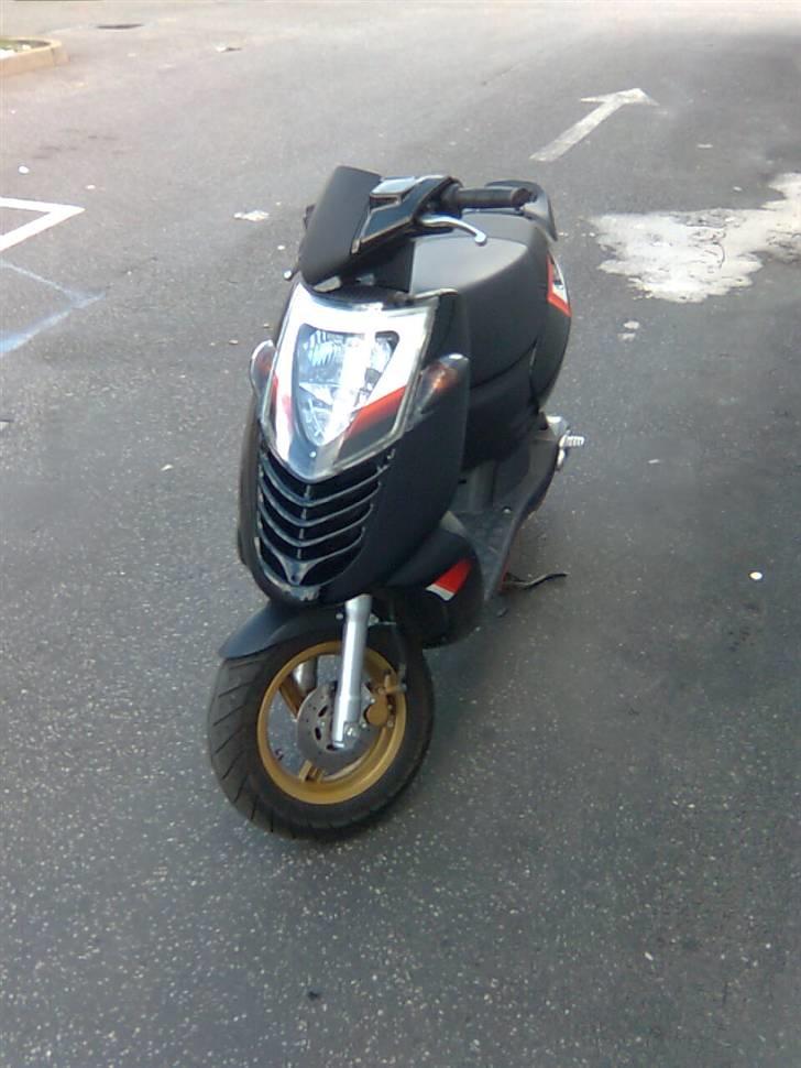 Aprilia Sonic - *SOLGT* billede 2