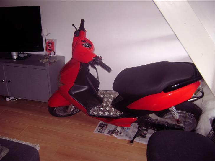 Yamaha Jog r - xenon (solgt) - Der stod den fint mens jeg var i usa :p billede 9