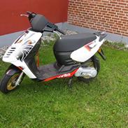 Aprilia sonic Solgt