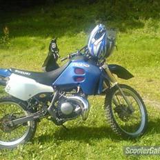 Suzuki Rmx (byttet til neos)