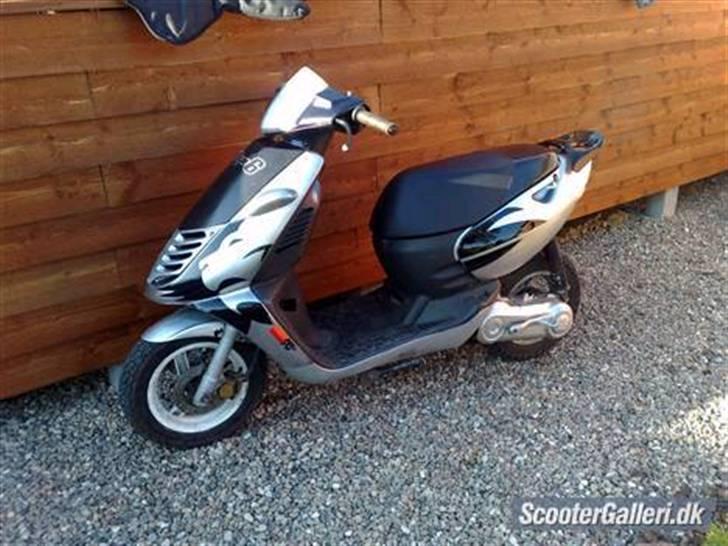 Aprilia sonic GP¤ Byttet til jog¤ billede 1