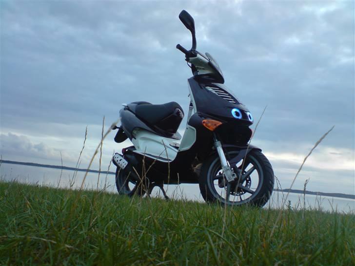 Aprilia Sr50 [Solgt] billede 3