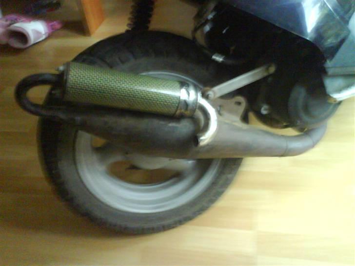 PGO hot 50 byttet  - udstødningen billede 4