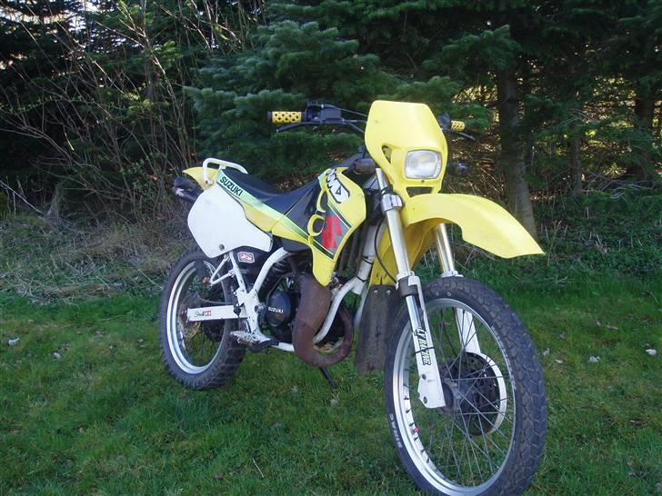 Suzuki RMX (SOLGT) billede 1