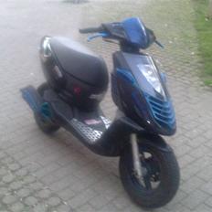 Aprilia sonic Sport 