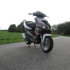 Piaggio Nrg power DT