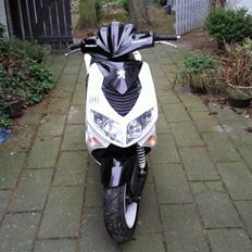 Peugeot speedfight 2 R-cup