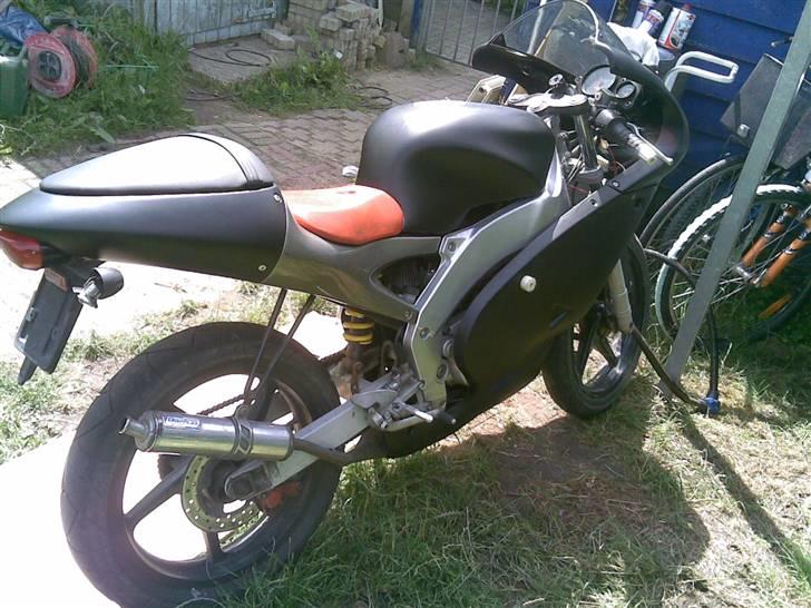 Aprilia rs50 *SOLGT* billede 4