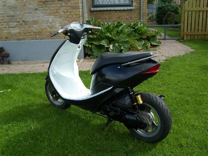 Suzuki Estilete Solgt billede 2