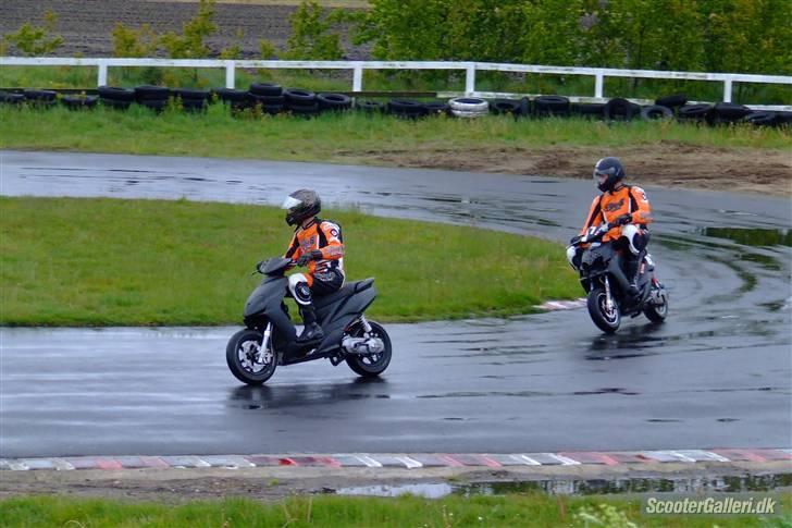 Yamaha Jog R | Black Demon billede 6