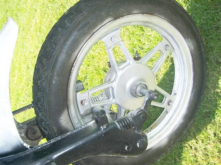 Suzuki FZ50 SOLGT billede 4